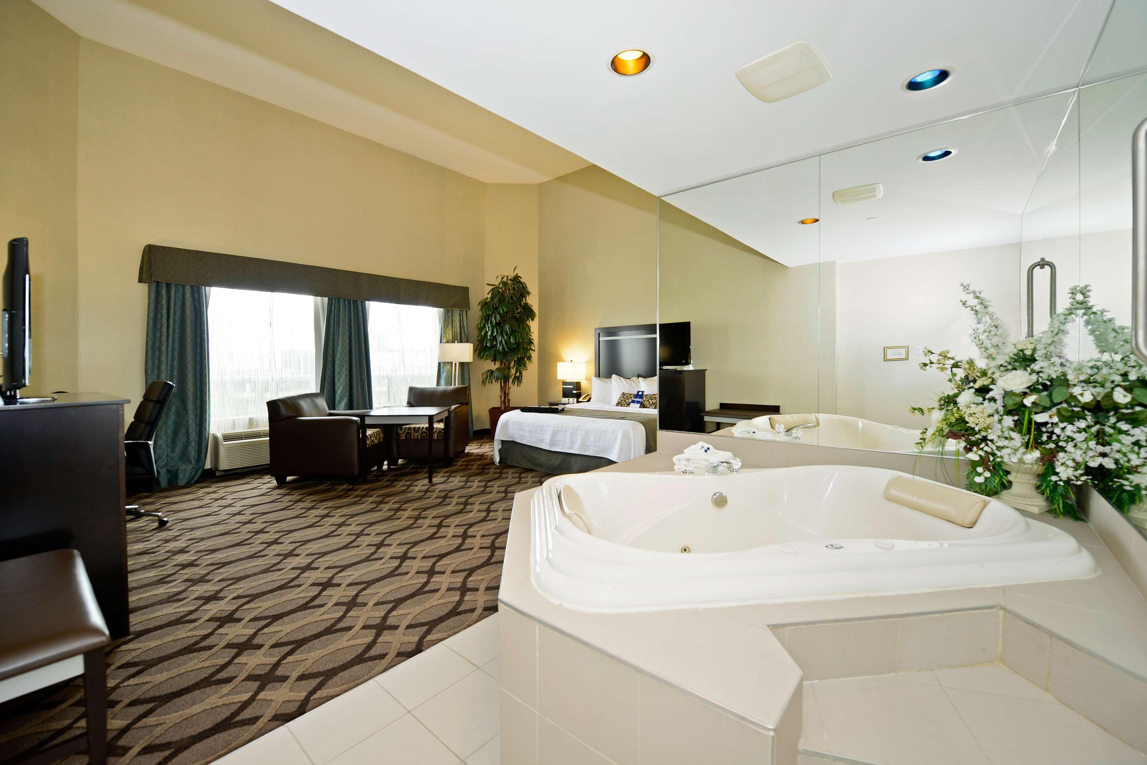 Best Western Plus Travel Hotel Toronto Airport Zimmer foto